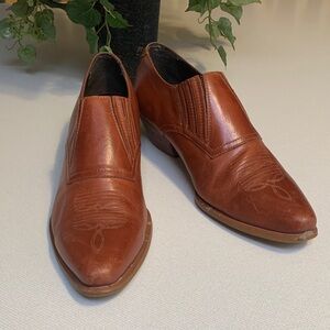 Durango Women’s Vintage Tan Leather Western Booties